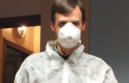 Опыт жизни на карантине в Италии: коронавирус на асфальте, дорогие тесты и больной персонал