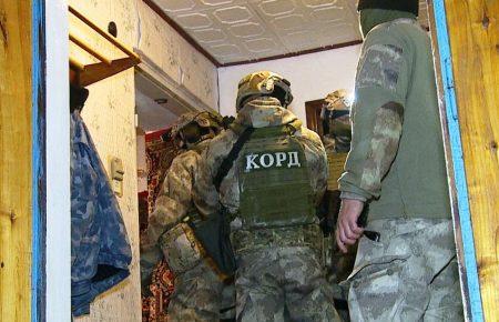 На Вінниччині чоловік влаштував стрілянину — поранені четверо спецпризначенців