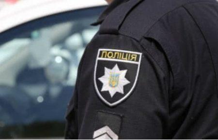 У Києві в урядовому кварталі поліцейські затримали людину з гранатою