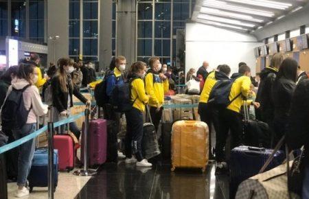 З Афін та Амстердама додому повернулися 300 українців