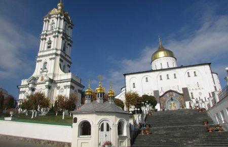 Почаїв закривають на в'їзд та виїзд і оголошують карантинною зоною