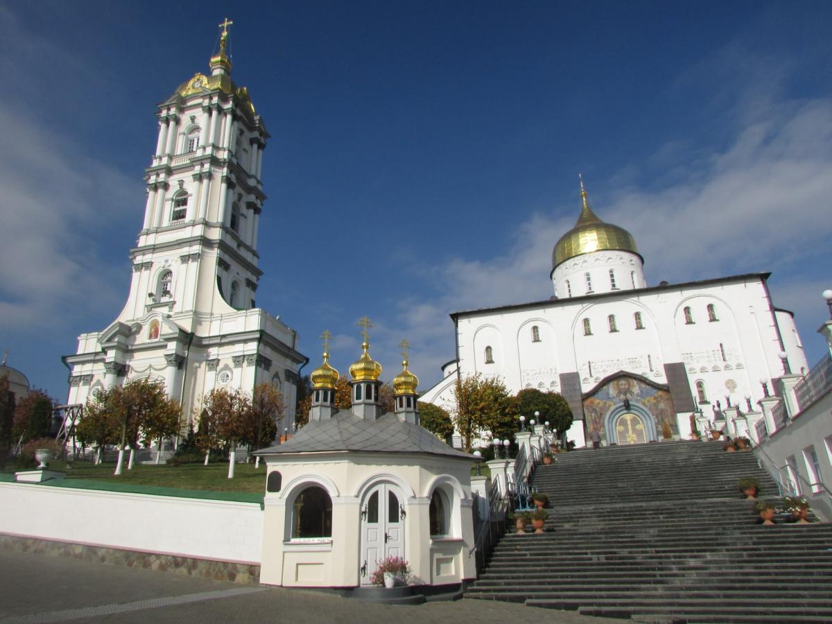 Почаїв закривають на в'їзд та виїзд і оголошують карантинною зоною