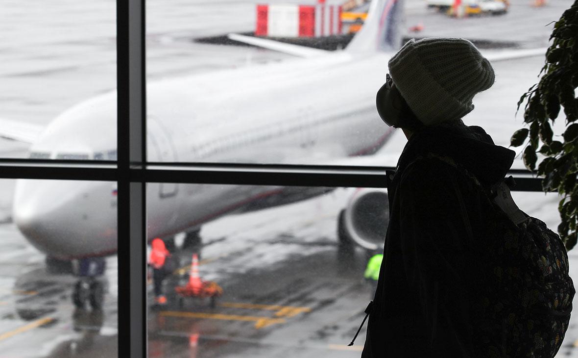 Росія не повертатиме своїх громадян з інших країн, авіасполучення закривають — ЗМІ