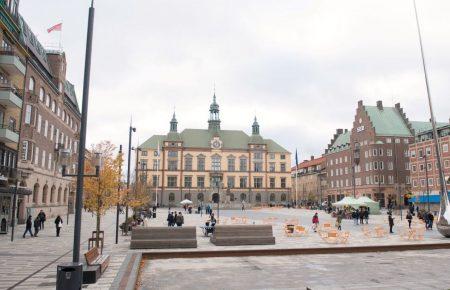 Публічно висловлюються в основному дослідники та лікарі, а не лідери думок — українська студентка про карантин у Швеції