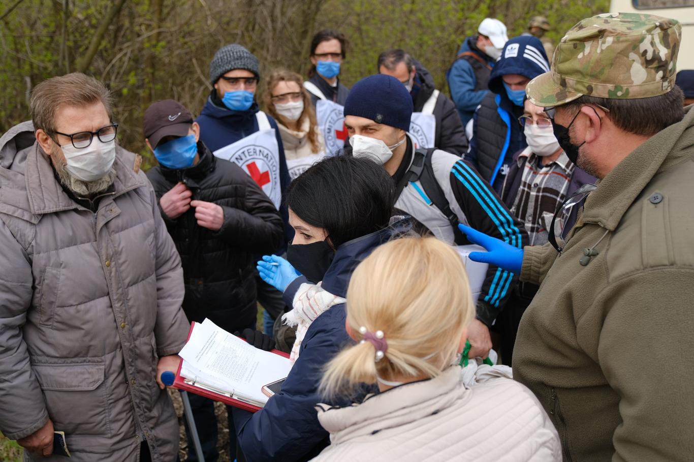 Київ та Луганськ обмінялися утримуваними: троє людей відмовились повертатись на окуповану територію