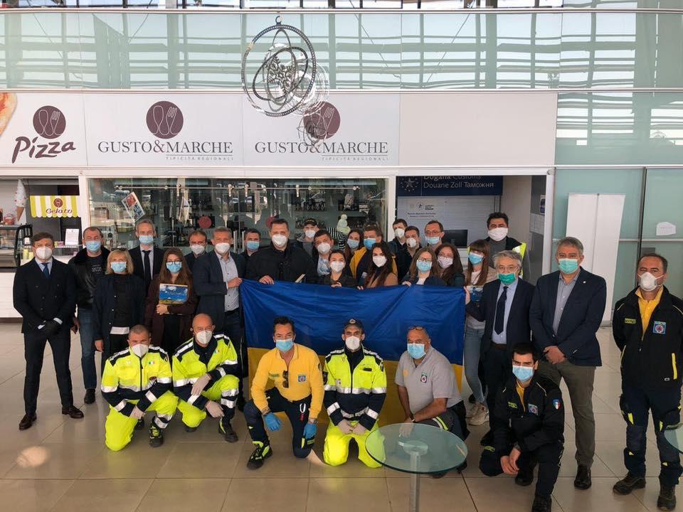 Із Італії повертаються українські медики, які допомагали у боротьбі з коронавірусом