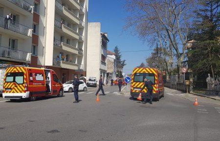У Франції чоловік з ножем напав на людей у чергах — двоє загинули