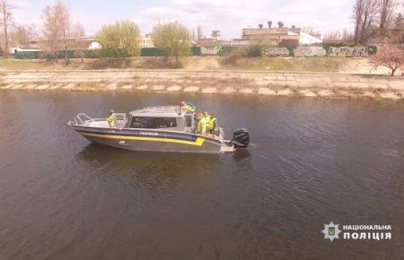 Водна поліція Києва перевіряє дотримання карантину