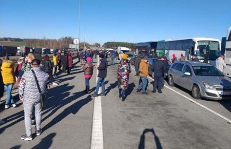 Ніхто не має права відмовити громадянам України у в’їзді в країну — Андрій Демченко