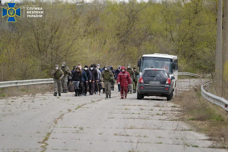 Україна надасть Міжнародному кримінальному суду докази порушення прав полонених в ОРДЛО