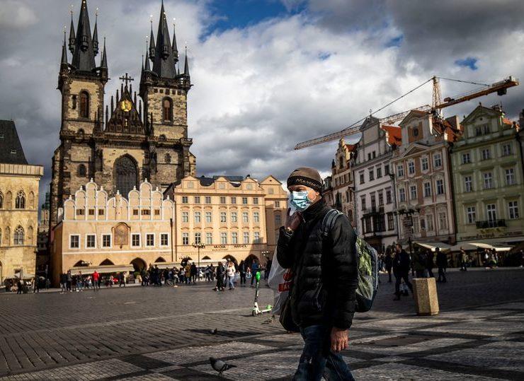 «Кохання під час корони»: у Чехії знімуть комедійний серіал про пандемію коронавірусу