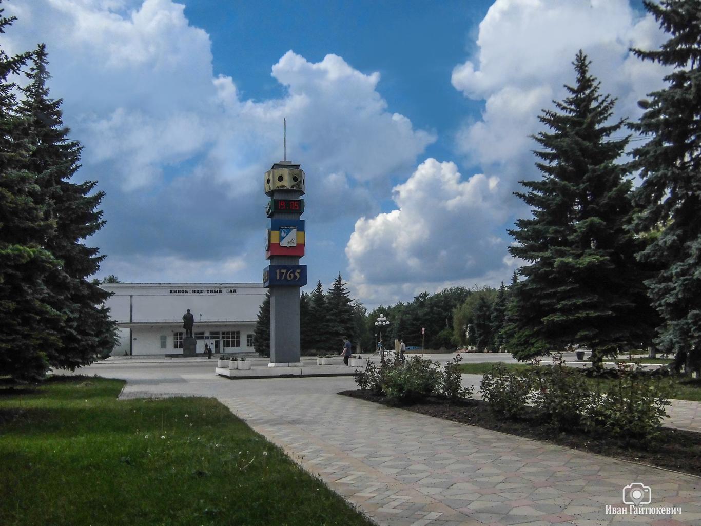 В окупованому Первомайську хворий на COVID-19 лікар прийняв понад 600 пацієнтів — джерело