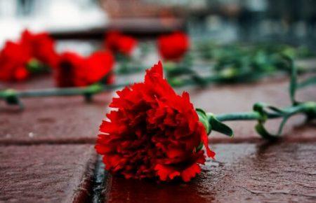 Дезінфекція тіла та закрита труна: як в Україні ховають жертв COVID-19