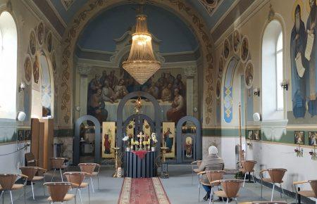 До храму на Великдень — за списками, замість поцілунків — поклони: як Волинь готується до свята