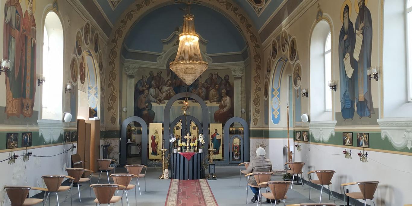 До храму на Великдень — за списками, замість поцілунків — поклони: як Волинь готується до свята