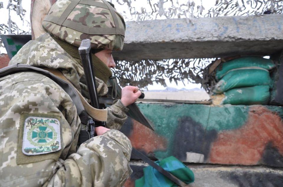 Боевики обстреляли позиции пограничников на контрольном посту «Марьинка»