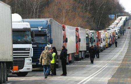 У Києві обмежать в'їзд вантажівок для розвантаження доріг