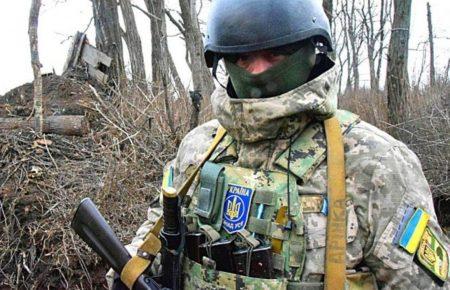 На Донбасі українські військові поранили чотирьох бойовиків