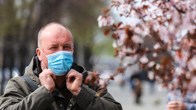 Пом’якшити карантин дозволили у Волинській, Закарпатській та Луганській областях