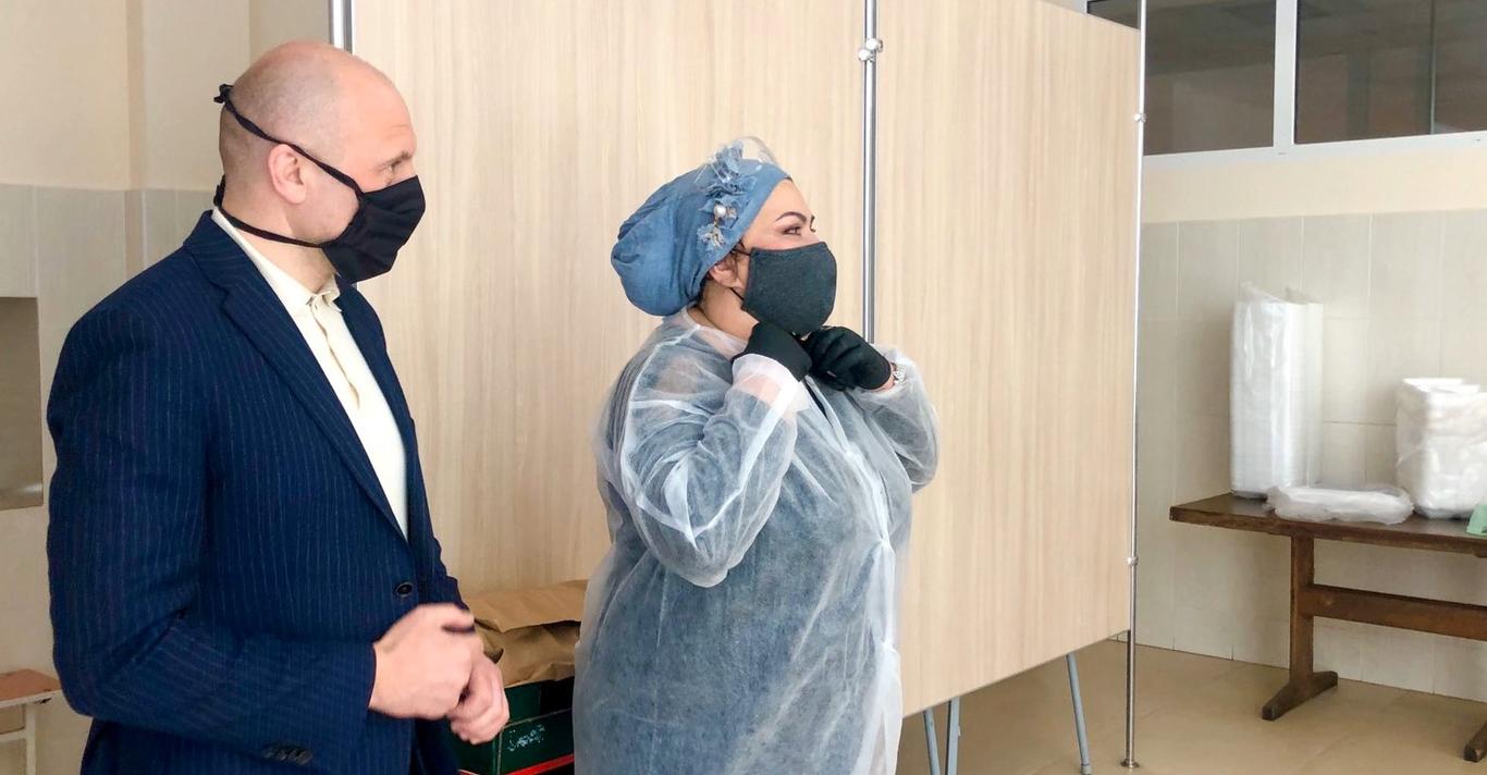 Самовільний вихід: чи можна покарати місцевих посадовців за послаблення карантину