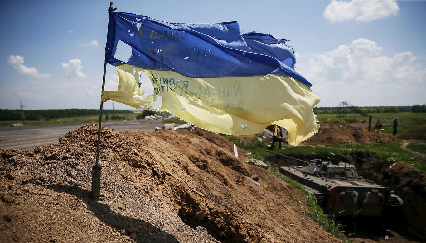 Доба на Донбасі: 5 українських військових поранені