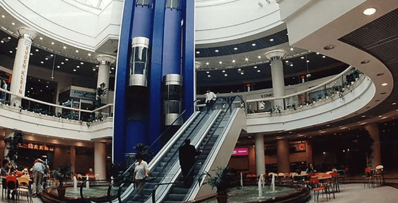 Кличко сообщил, когда в Киеве откроют ТРЦ и гостиницы