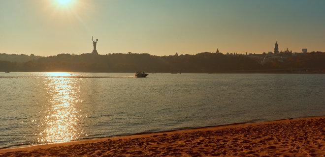 Відкриття столичних пляжів запланували на 1 червня