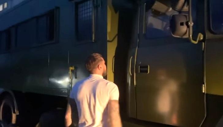 У Черкасах на вулицях з'явилася Нацгвардія та військова техніка