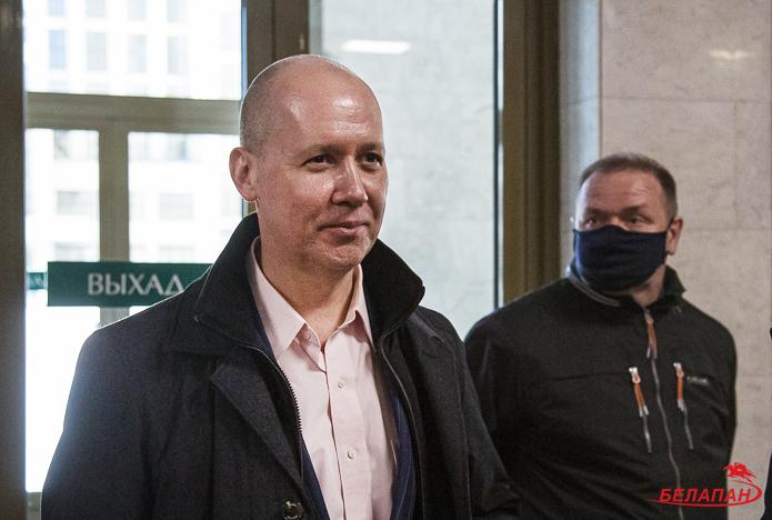 У Білорусі зняли з виборів Валерія Цепкало