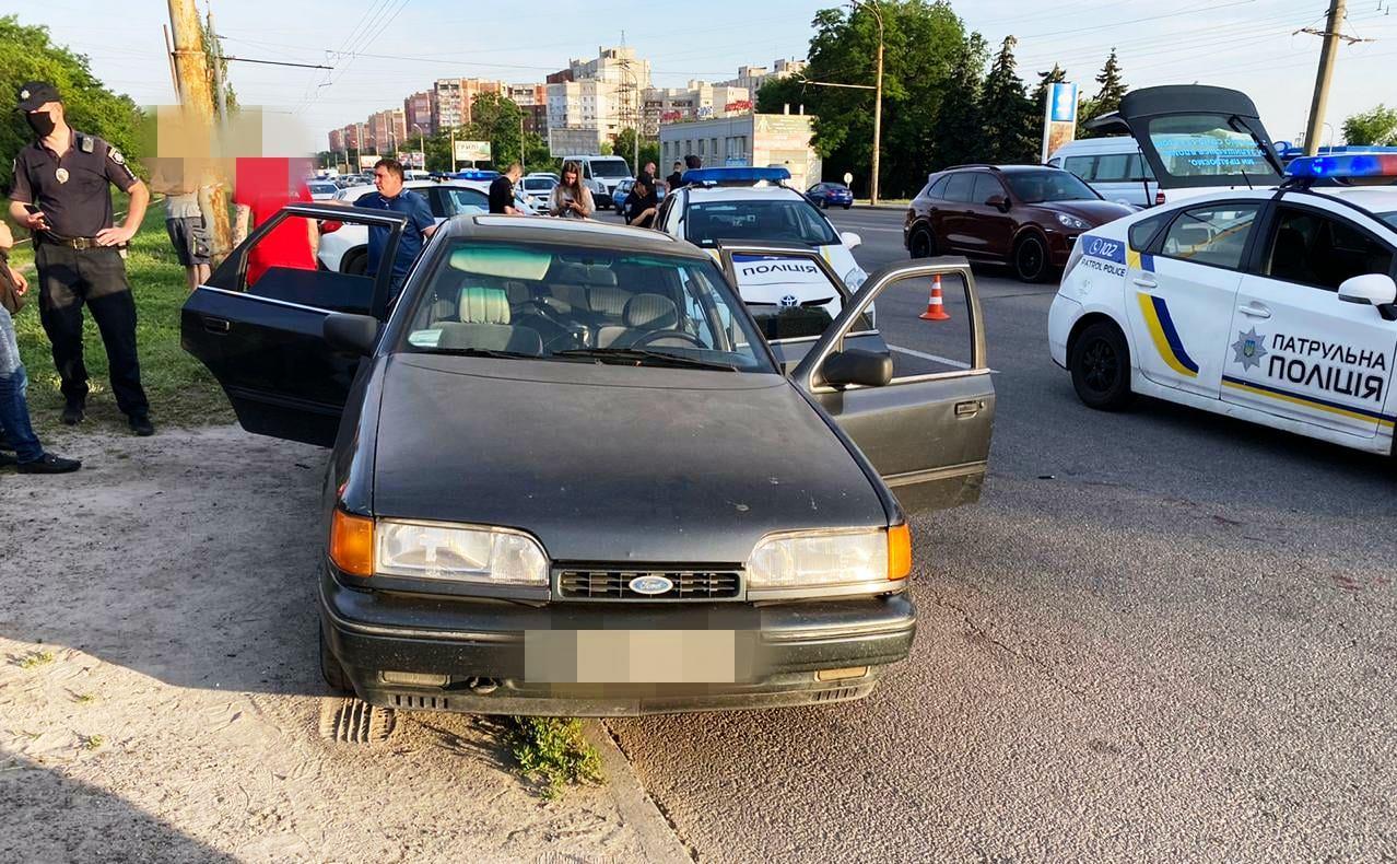 У Дніпрі під час затримання підозрюваного у розбійному нападі загинув поліцейський