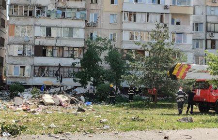 Взрыв в жилом доме в Киеве: спасатели обнаружили погибшего