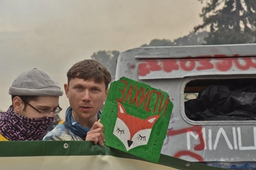 «Україна без шкуродерень»: під Радою вимагають ухвалити закон про закриття хутрових ферм