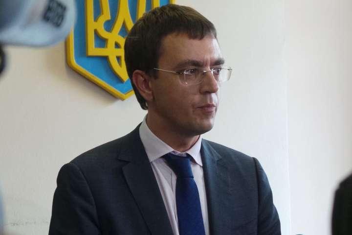 Суд відпустив ексміністра Омеляна під особисте зобов’язання