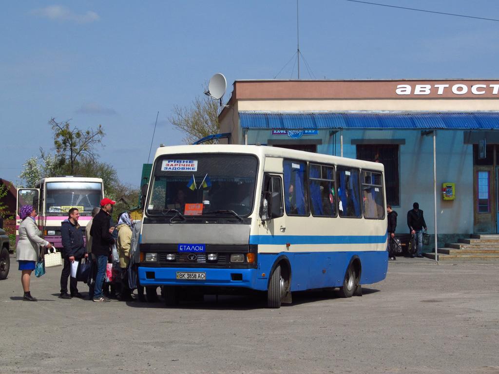 Шість районів Рівненщини відновлюють пасажирські перевезення