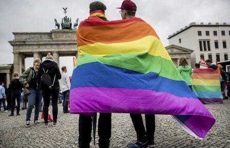 У Німеччині законодавчо заборонили «лікувати» гомосексуальність