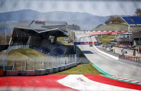 Застосунок для перевірки наявності вільних ліжок в лікарнях та відкриття сезону «Формули-1» — як світ пристосовується до життя з Covid-19