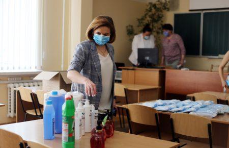 К сдаче ВНО не допустили 30 детей с повышенной температурой и признаками ОРВИ — Мандзий