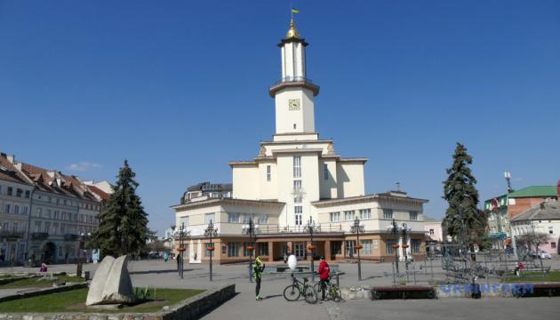 Закривають фітнес-центри та заклади культури: В Івано-Франківській області посилюють карантин