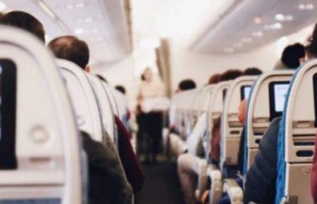 Міжнародне авіасполучення в Україні розділять на дві групи: з поганою і сприятливою епідемічною ситуацією