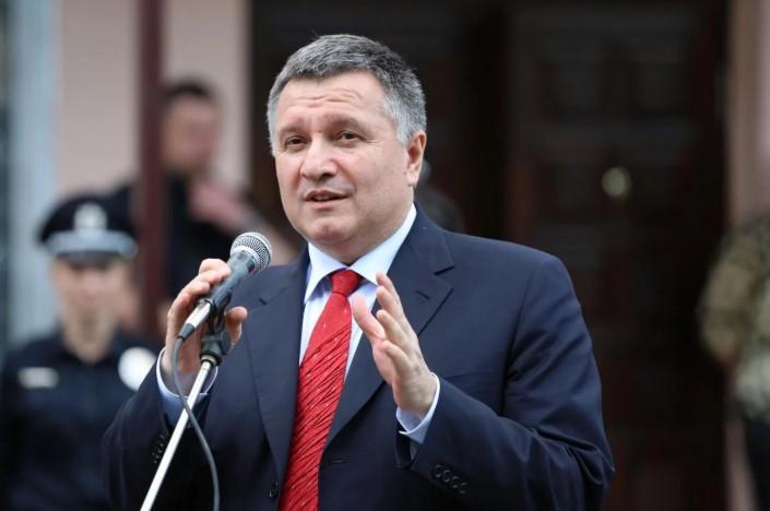 В Верховной Раде начали сбор подписей за отставку Авакова