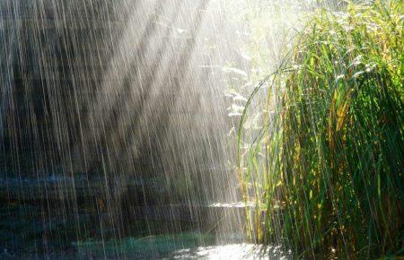 У ДСНС попередили про грози, град і шквал в Україні 29 червня