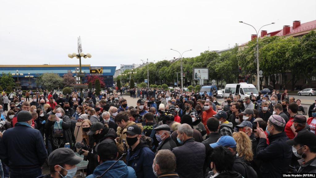 Протести у Білорусі: міліція затримала члена ініціативної групи Світлани Тихановської Олега Бобруйського