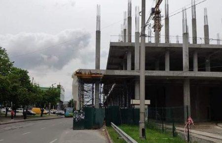 На сьогоднішній день в Києві близько 200 незаконних забудов — радник міськголови Києва Бахматов