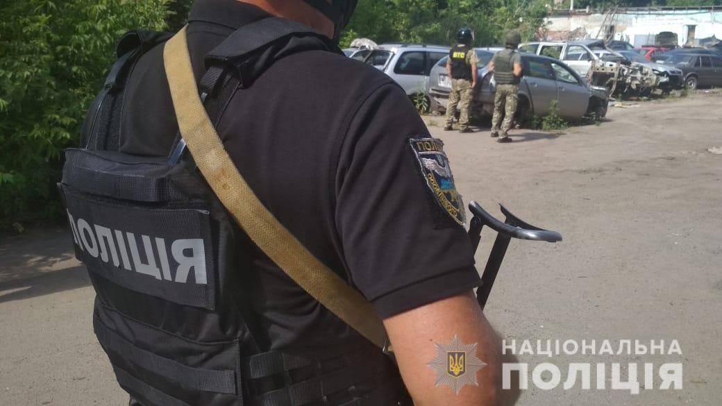 На Полтавщині чоловік відпустив заручника та втік до лісу
