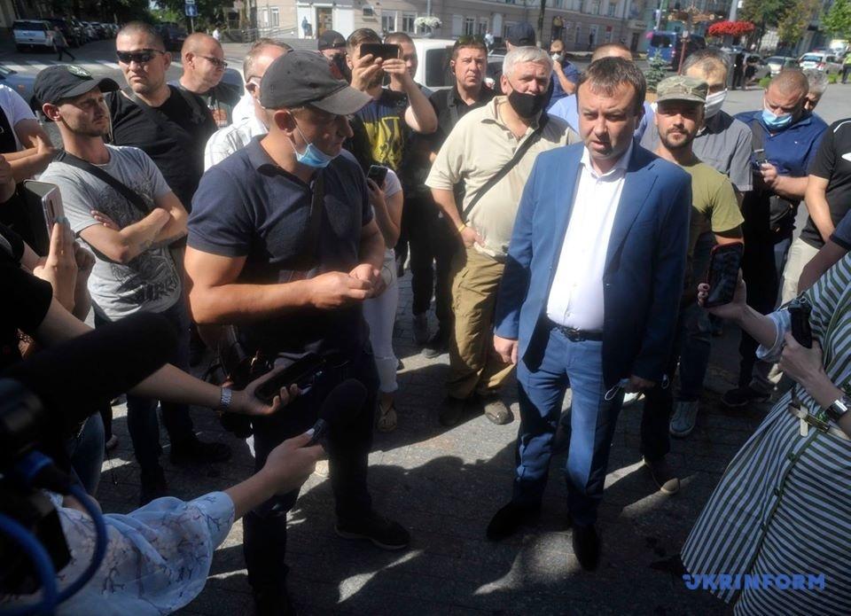 «Оставили, как собаку»: в Виннице ветераны протестуют из-за брошенного на Донбассе раненого морпеха