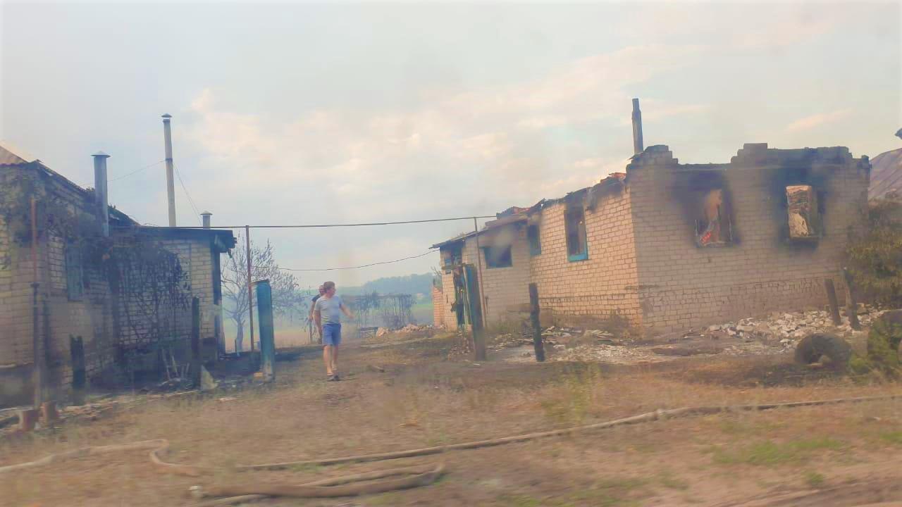 Унаслідок лісових пожеж на Луганщині уже шпиталізували 26 людей — Лисянський