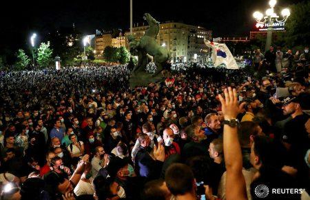 Протести у Белграді: під час сутичок затримано 71 людину