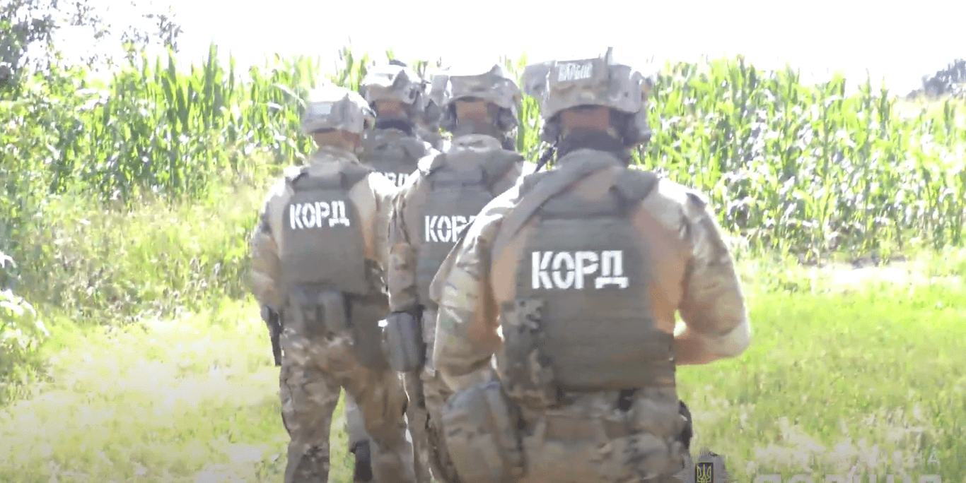 Спецоперация в Полтаве: полиция продолжает поиски злоумышленника