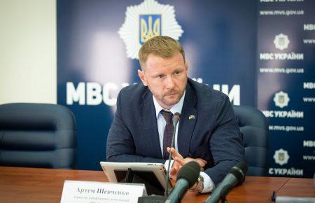 Відпустити зловмисника було найоптимальнішим варіантом — МВС про захоплення заручника у Полтаві