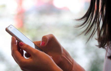 Украинцы смогут получать официальный e-mail вместе с паспортом — Минцифры